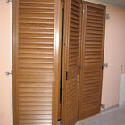 Persiane in alluminio effetto legno [02].jpg